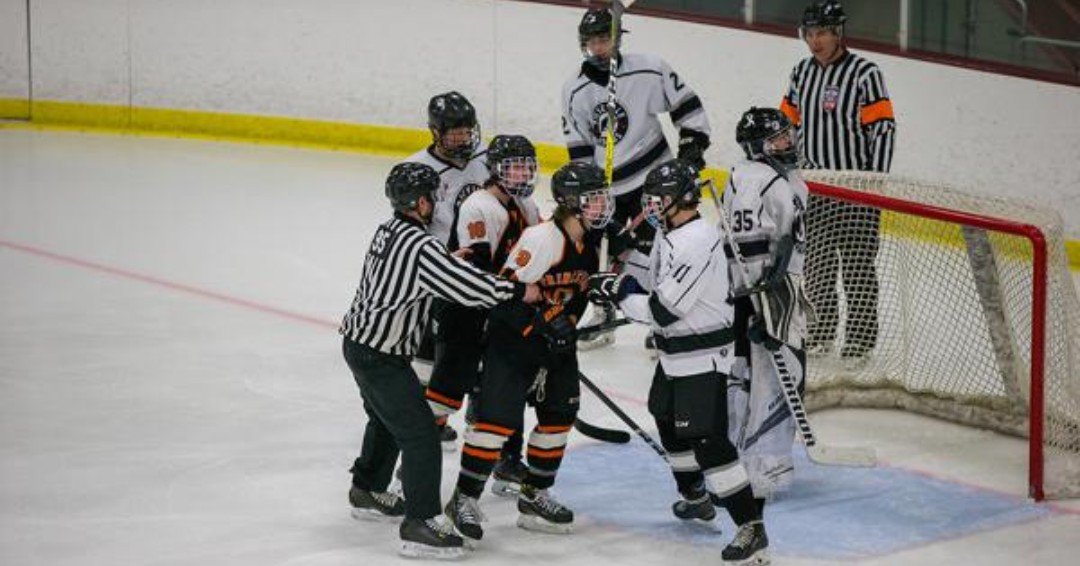 MinnHockey's tweet photo. Long time NCAA Div. I official and  @ACYHA youth hockey coach helps players understand the differences between good, bad and ugly penalties: https://t.co/vkbsGkh7Te https://t.co/ulc2F9vPcH