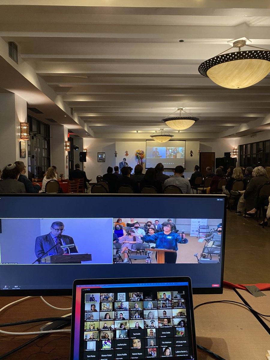StephenDiTrolio's tweet photo. Humbled to be part of @HTIprogram #hti25 celebration! Such incredible work and wonderful people pushing forward Latinx theological education. https://t.co/jXLZr2YJdC