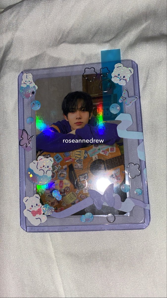 roseannedrew's tweet photo. another day another toploader😭😂 thank you @heejify for this cute yet simple design toploader hehe packaging pun comel yee #heejifyfb https://t.co/l1WBrae4v5