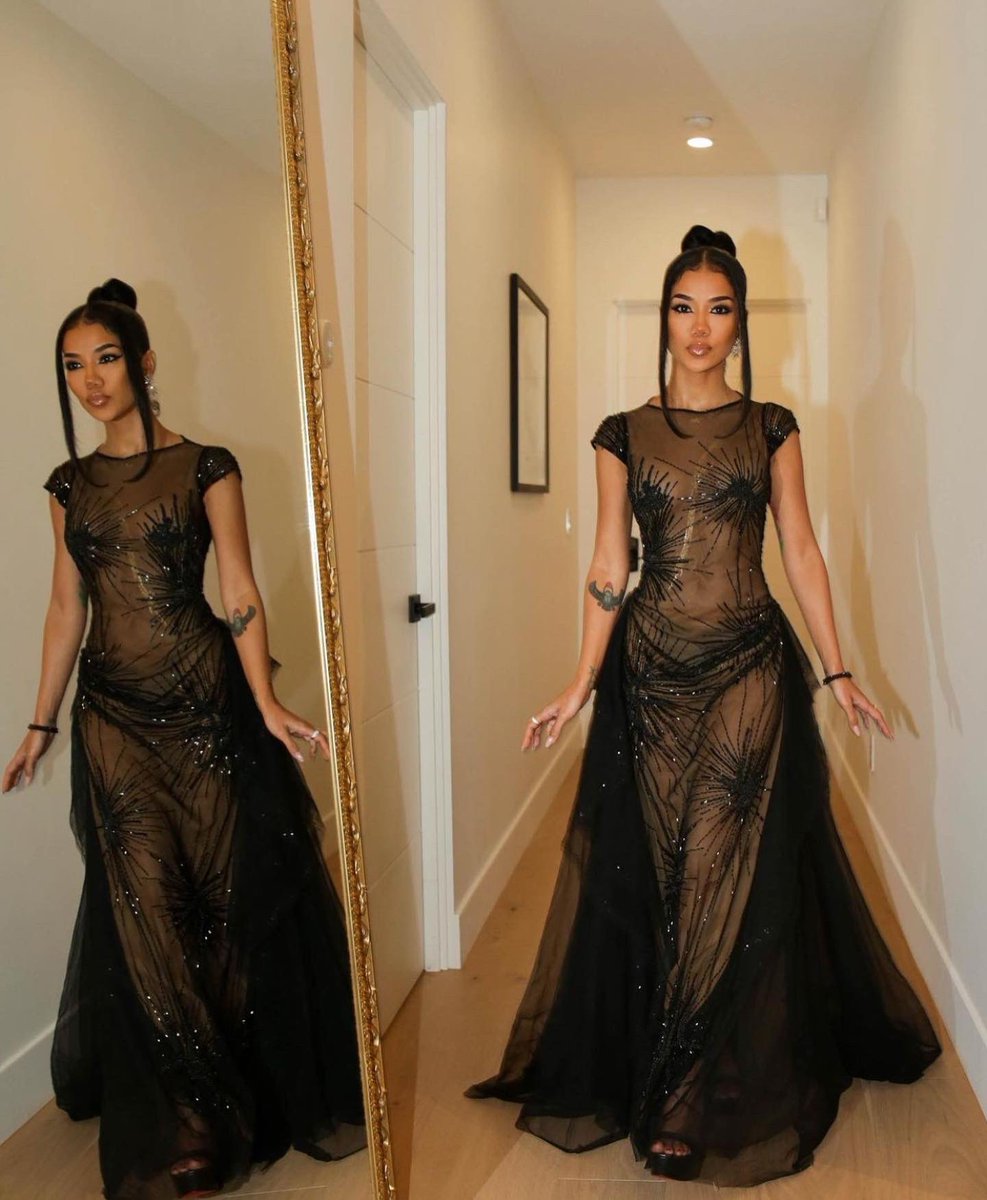 iCONtips's tweet photo. …SHEER intent. ⚡️♟
@JheneAiko for @GQMagazine man of the year in custom #sebastiangunawan, @LouboutinWorld & @DavidYurman.
#iCONtips #JheneAiko #Style #Fashion https://t.co/sAgRbZLXDS