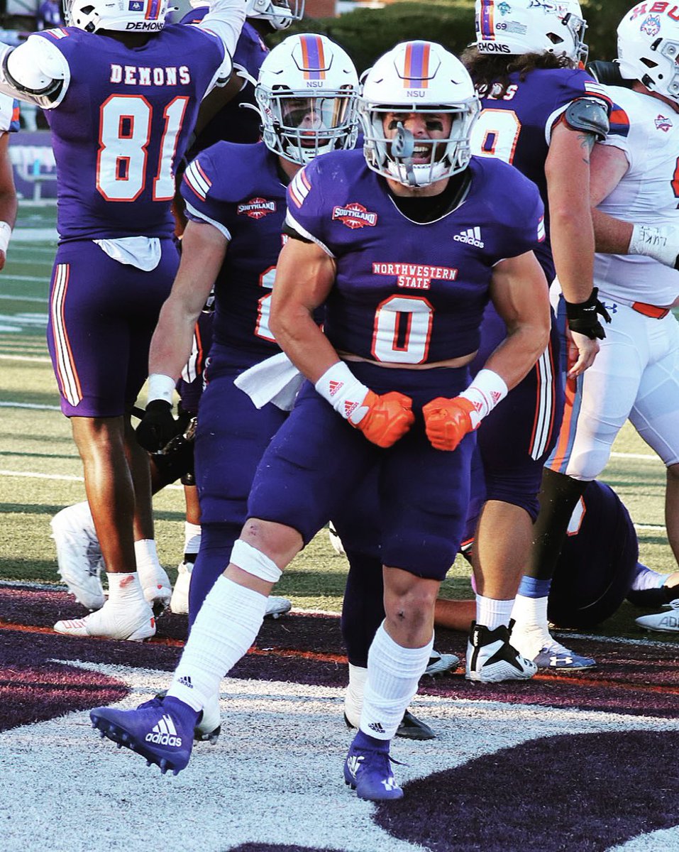 Looking back at how far I’ve come, God has really kept me in good favor. Thankful for everything I’ve experienced and learned these last 6 years. As my collegiate career comes to an end tmr, I can say I’m leaving with no regrets. One last time in the purple and orange! 👿 #LFG