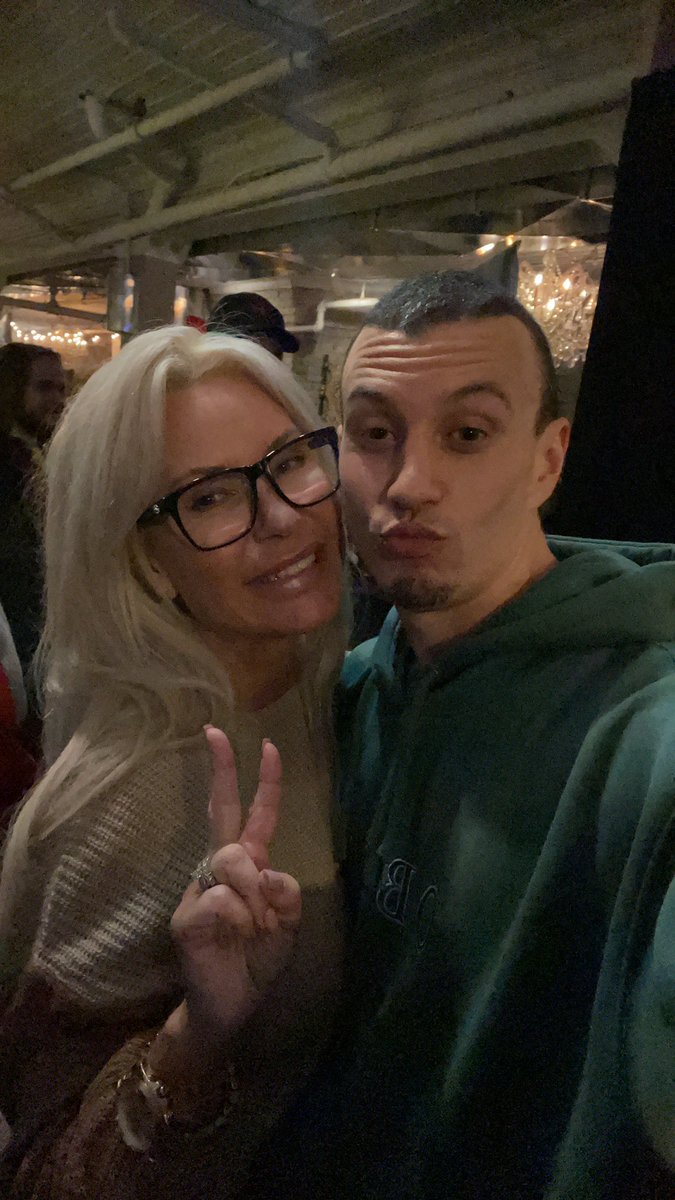 Ellevanmusic's tweet photo. @JacquiChilds finally! What a beautiful vibrant spirit! #goweed #weedistite https://t.co/yTz91V1Eqh