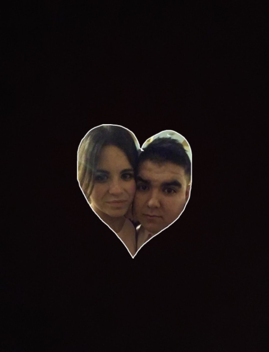 La pareja de moda os desea buenas noches #Sticky #Vilalba <a href="/AdriLedo/">adrian ledo</a> <a href="/leticiaperezzr/">Leticia</a>