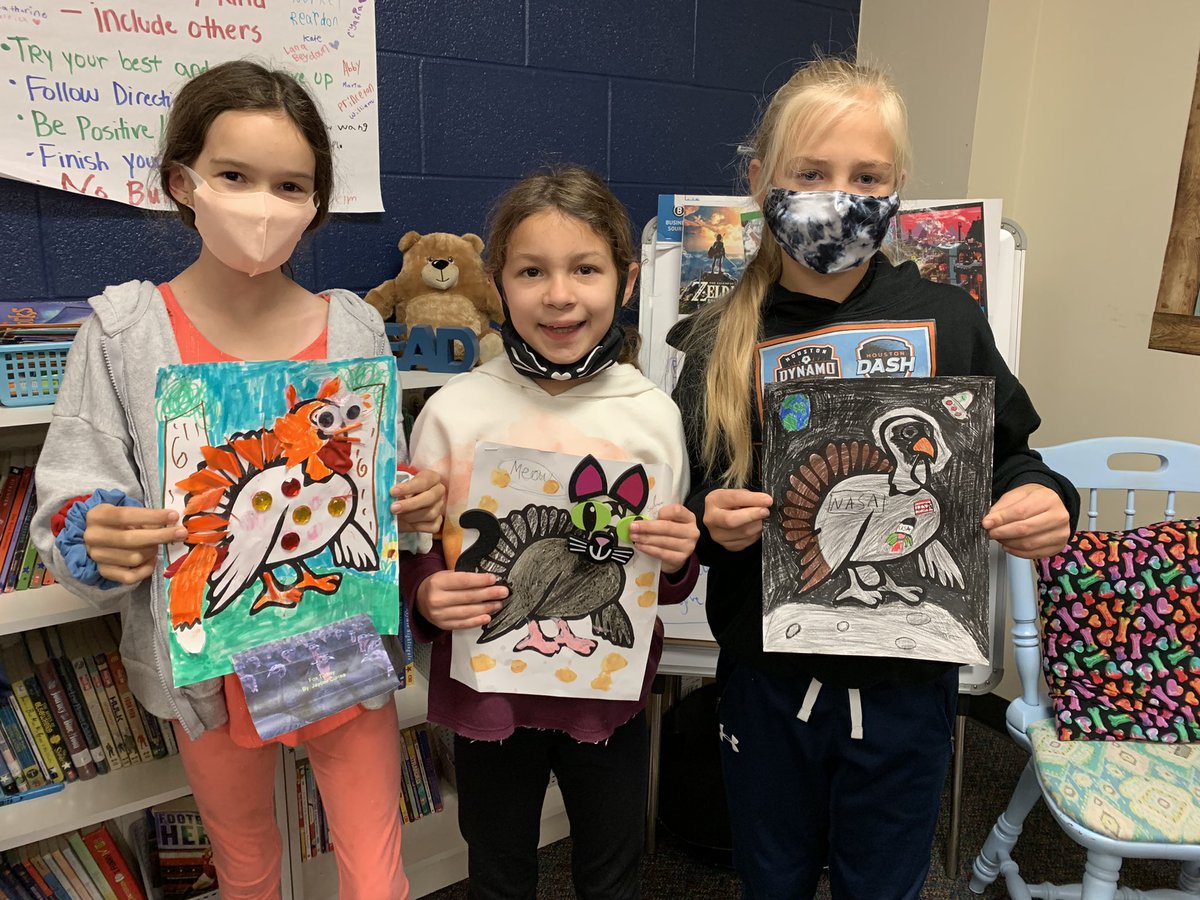 robynwhite09's tweet photo. Happy Thanksgiving from a few of our favorite turkeys! 🦃 @DeretchinCISD https://t.co/3vHPZVsOJv