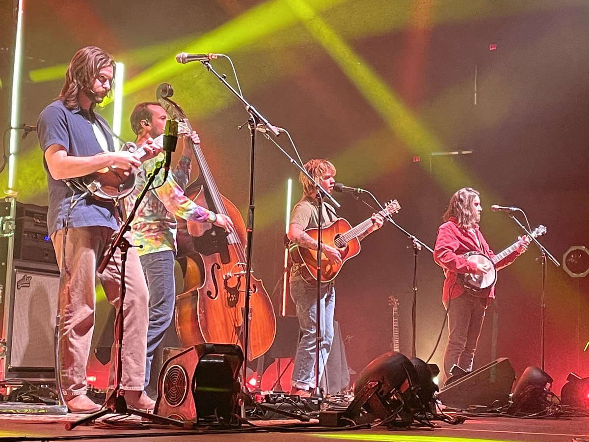 MoheganArenaPA's tweet photo. Epic night with @BillyStrings back in #WilkesBarre
#billystrings #WBHere #MSAPA #NEPA https://t.co/OsxH3QVySw