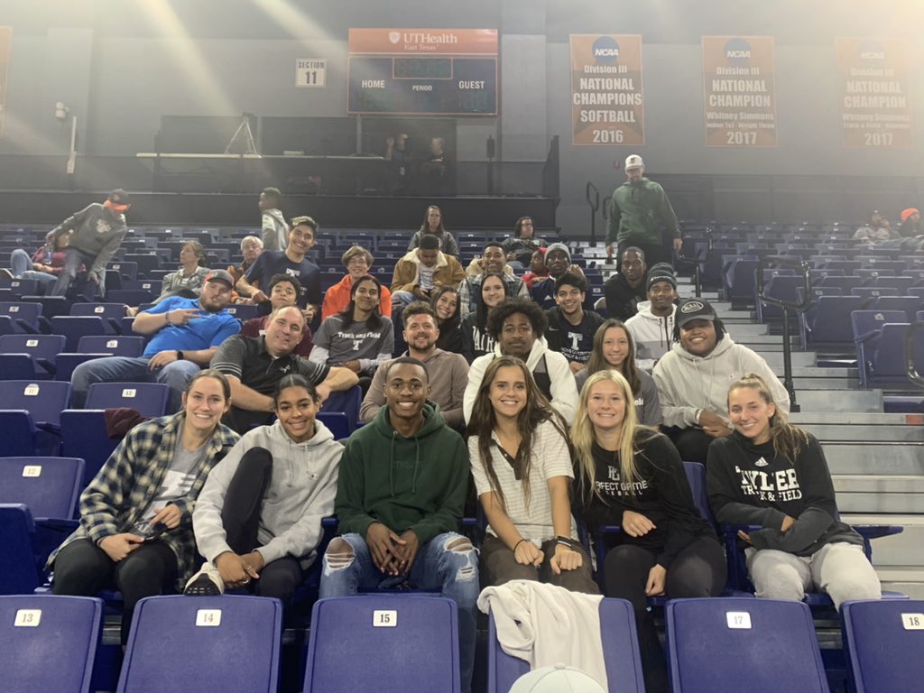 Love my crew, tonight pulling for the Patriots men’s basketball team. #Legacy @uttylermbb