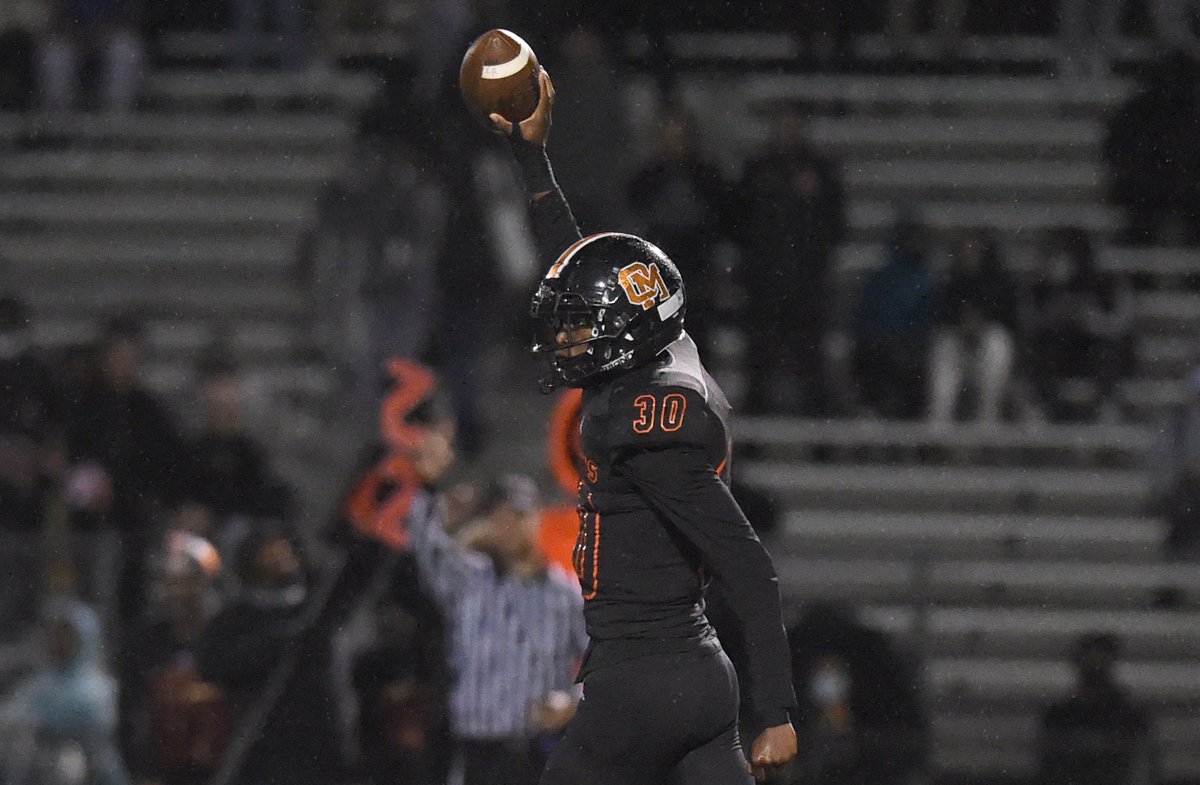 Brent Kennedy (@bkhocosports) on Twitter photo For the first time since 2001, <a href="/OaklandMills_FB/">OaklandMillsFootball</a> is heading to the state semifinals. The Scorpions scored 14 unanswered points in the fourth quarter to earn a come-from-behind victory, 22-14, over Owings Mills Friday. READ MORE: bit.ly/3CDyEpE For the first time since 2001, <a href="/OaklandMills_FB/">OaklandMillsFootball</a> is heading to the state semifinals. The Scorpions scored 14 unanswered points in the fourth quarter to earn a come-from-behind victory, 22-14, over Owings Mills Friday. READ MORE: bit.ly/3CDyEpE