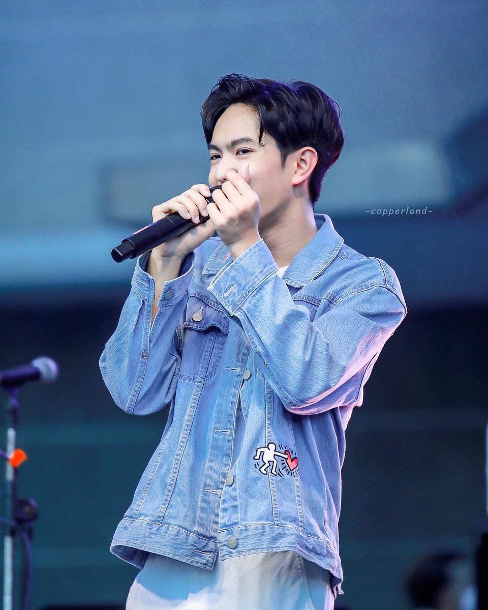 copperrofficial's tweet photo. #loykrathongxthestaridol 
#แซลมอนของคอปเปอร์ 
หน้ากาก😷 = ต้านไวรัส🦠
เธอน่ารัก☺️ = ต้��นไม่ไหว🚫 https://t.co/iTOfhPtw23