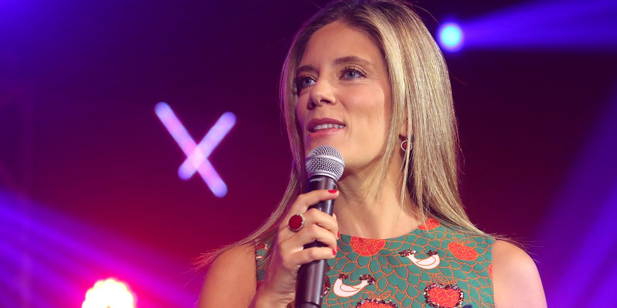GlamoramaCL's tweet photo. «Tener una hija con síndrome de Down es un regalo… Para nosotros tener a Clara fue una fiesta», expresa la periodista Mónica Rincón https://t.co/Ryyrrgh7hb https://t.co/aFFv9TDieZ