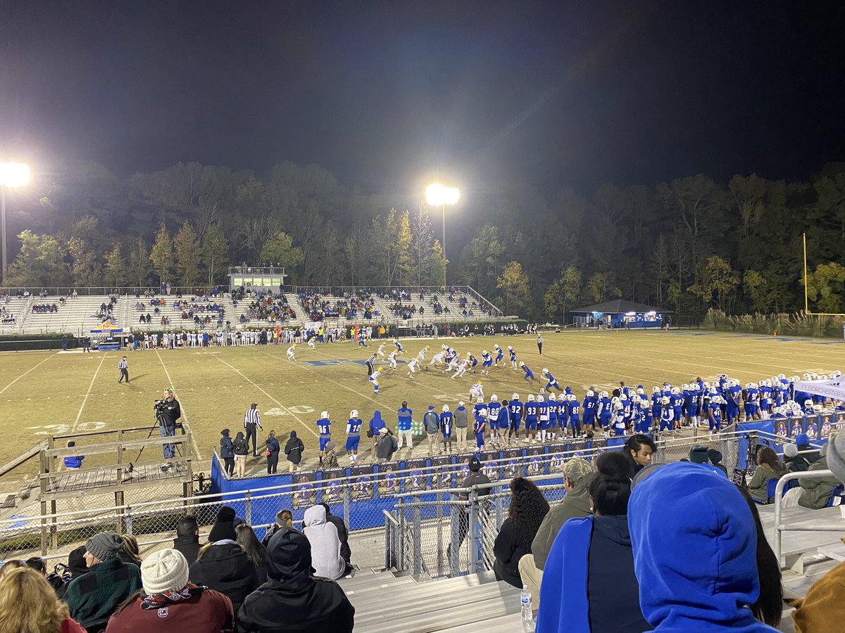 AnnLive5News's tweet image. Final: Fort Dorchester 30 Lexington 8.      Playing Dutch Fork on Black Friday.  #Live5