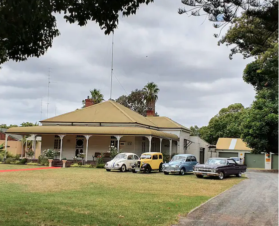 BulldustNBack's tweet photo. BNB Reunion Sun 28 Nov. 
Meet 9.30am Midway Ampol Service Station, Forrest Hwy, south of Greenland Rd.
Destination is 26 Harper St, Harvey, with BBQ lunch 1pm $25 pp. 
RSVP Alison 0412 198 152 before 22 Nov https://t.co/0kh08keuym