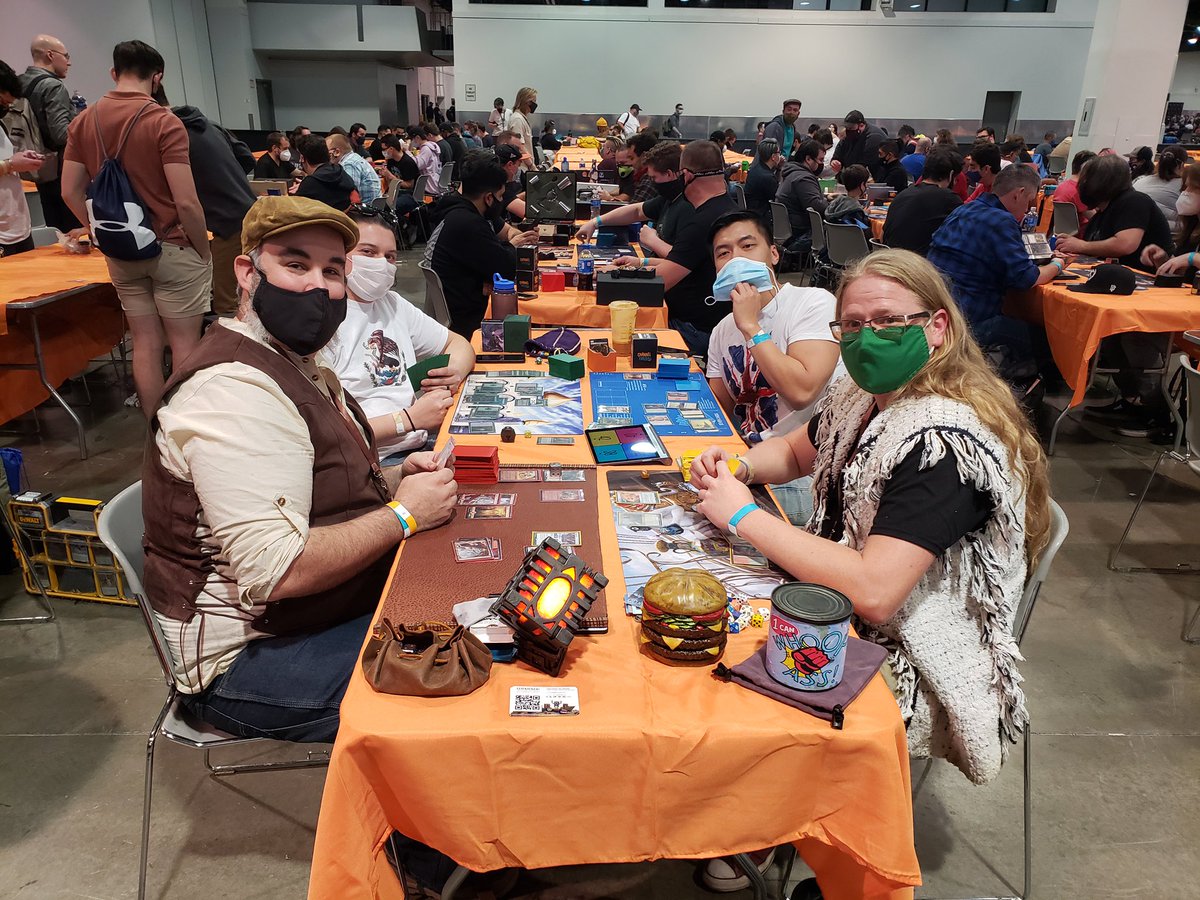 Leifkicker's tweet photo. Catch Leif playing in the commander zone and see some originals! #itglows #MTGVegas #mtglasvegas #cheeseburgerdeckbox #manavault https://t.co/1jP09GLdUo