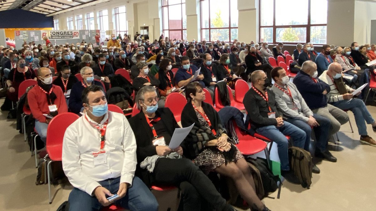 YVeyrier's tweet photo. Hier à Nancy avec 250 délégués des syndicats FO @force_ouvriere du département de Meurthe et Moselle : bilan des actions menées ces dernières années, #emploi, #salaires, retraites, Saint Gobain PAM, service public, sécurité sociale... https://t.co/14G8iHSyAT