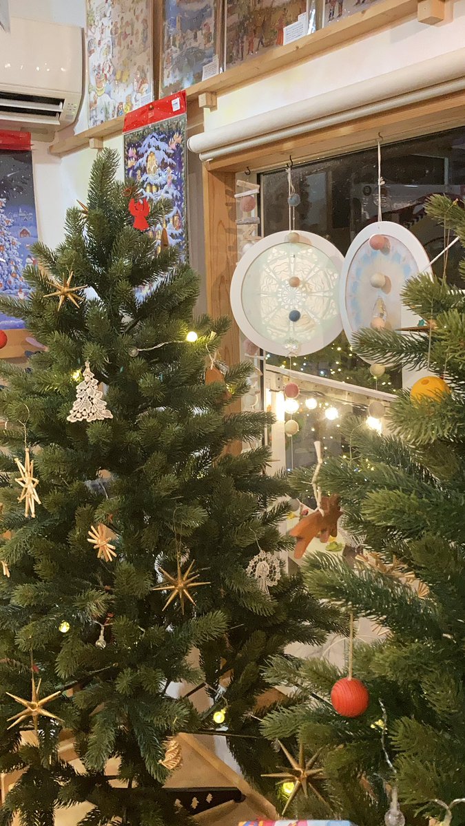 miyoshiya's tweet photo. クリスマス近づいてきてますね。まずはアドベントカレンダーとツリーの準備から https://t.co/KVFqhwRfAp