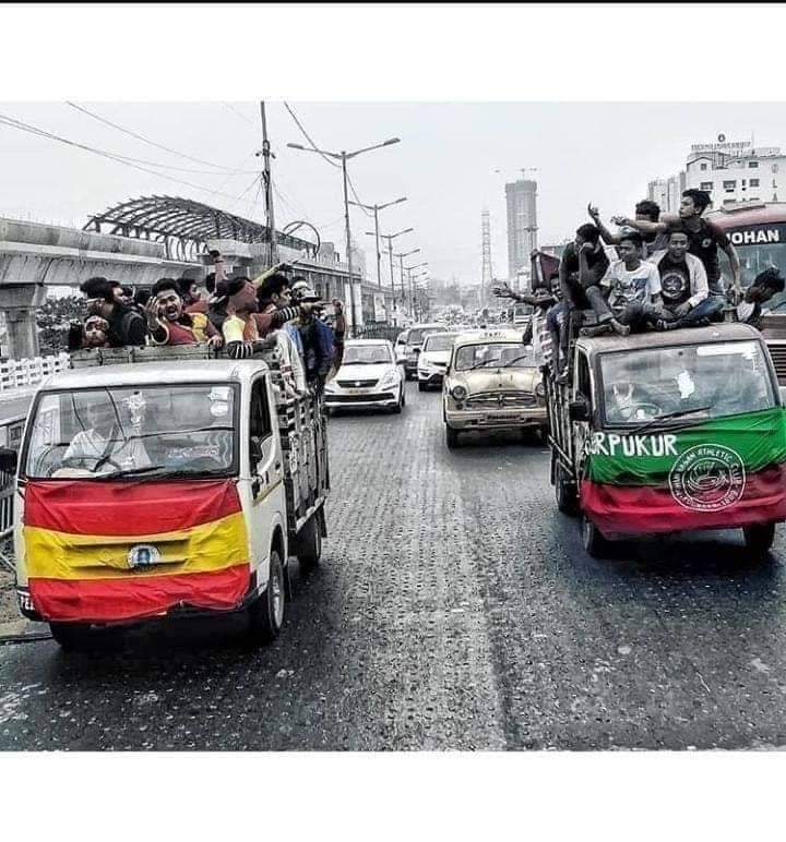 শহর জুড়ে যেনো প্রেমের মরশুম ❣️