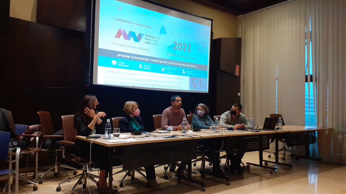 cepronda's tweet photo. Comenzanos la segunda jornada de #CongresoInnovaEduAnd  con Miguel  Herrera, CEO de la Escuela de cocina El Golimbreo, Francisca Godino de La traviesa Ediciones, David Vega Cañas de Genially y Teresa Cruz de la Fundación Descubre https://t.co/TUb34RiFsm