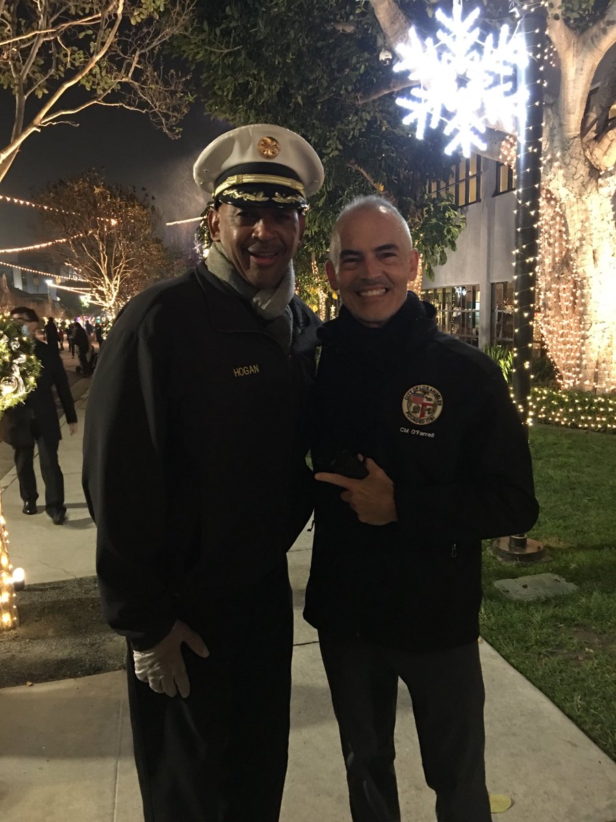 ⁦<a href="/LAFDwest/">LAFD West</a>⁩ Chief Hogan with ⁦@MitchOFarrell⁩ during the ⁦<a href="/Scientology/">Scientology</a>⁩ holiday kick off event earlier this evening. Great opportunity to participate in a wonderful function. ⁦<a href="/LAFDChief/">Interim Fire Chief Ronnie Villanueva</a>⁩ ⁦@LAFDAlPoirier⁩ #LAFD ⁦<a href="/LAFDtalk/">#LAFD Talk 💬</a>⁩ #Safety