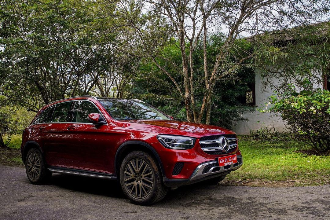 sundaram_motors's tweet photo. With our patrons on the last leg of our drive from Serai Resorts, bidding adieu to the beautiful landscape after a refreshing stay.
#AMGDrive #20YearsofStardoM #Bandipur #Mysuru #Manipal #Chikmagalur #Mangalore #Hassan #Coorg #Serai https://t.co/ybj0DOtvib