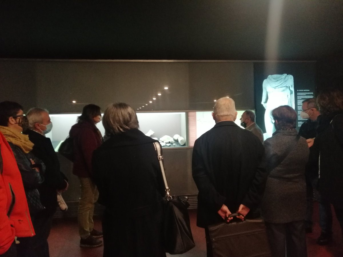 ArpaUea_ICAC's tweet photo. Iniciamos la última sesión de la #IReuniónCientificaInternacionalcon con una visita al #Augusteum de #Cartagena, a cargo del Luis de Miquel Santed #MuseoArqueológicodeMurcia
#IReuniónCientificaInternacional #OperaSectilia #Marmora @UMU @ICAC_cat https://t.co/hENFG6gRyu