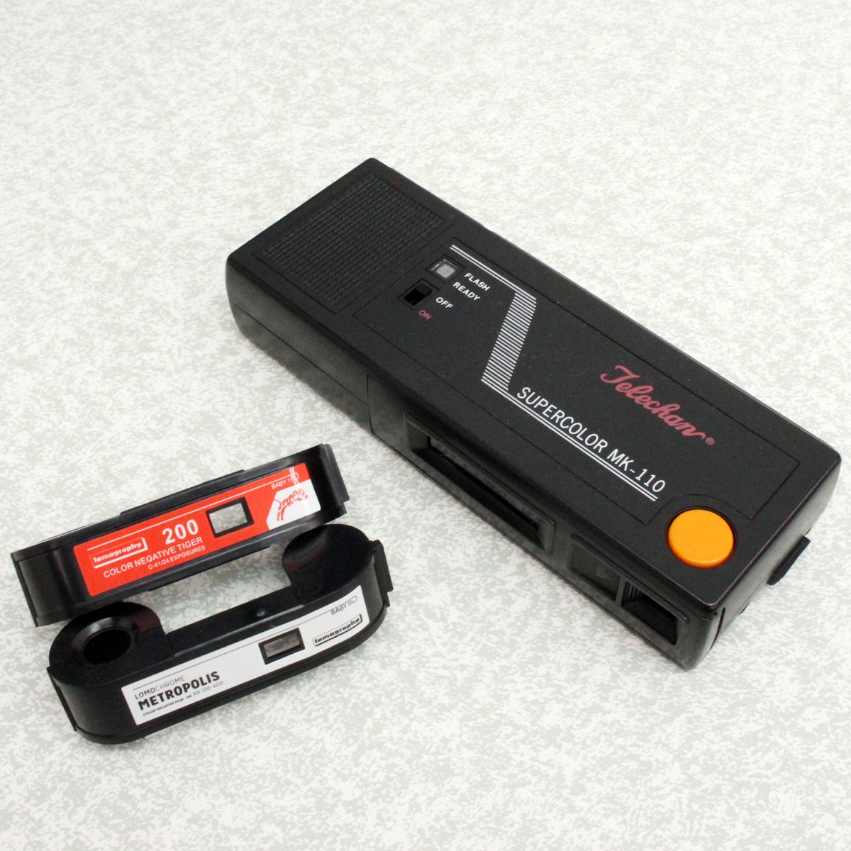 champcamera's tweet photo. 中古 Telechan SUPERCOLOR MK-110 ¥800
By #みすずが丘(#あざみ野南)
110(ポケット)フィルムを使う簡単で手軽なカメラです。
110フィルムの写りを気軽にお試しいただけます。
#フィルムカメラ #110フィルム #Telechan #ポケットフィルム #MK110 #現像もチャンプカメラで
https://t.co/32pO1iME9K https://t.co/kPD5X4qRSw