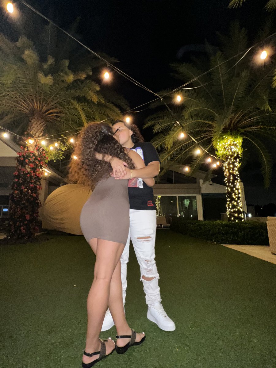 trippyhailey's tweet photo. 4ever🤞🏽❤️ https://t.co/uiV67gB5S4