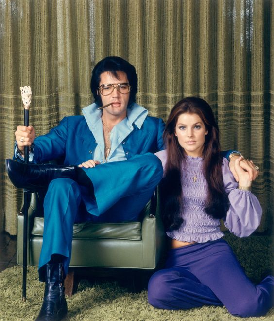 crockpics's tweet photo. Elvis Presley &amp; Priscilla  Photo by Frank Carroll, 1969. https://t.co/eyMQN9uMG8