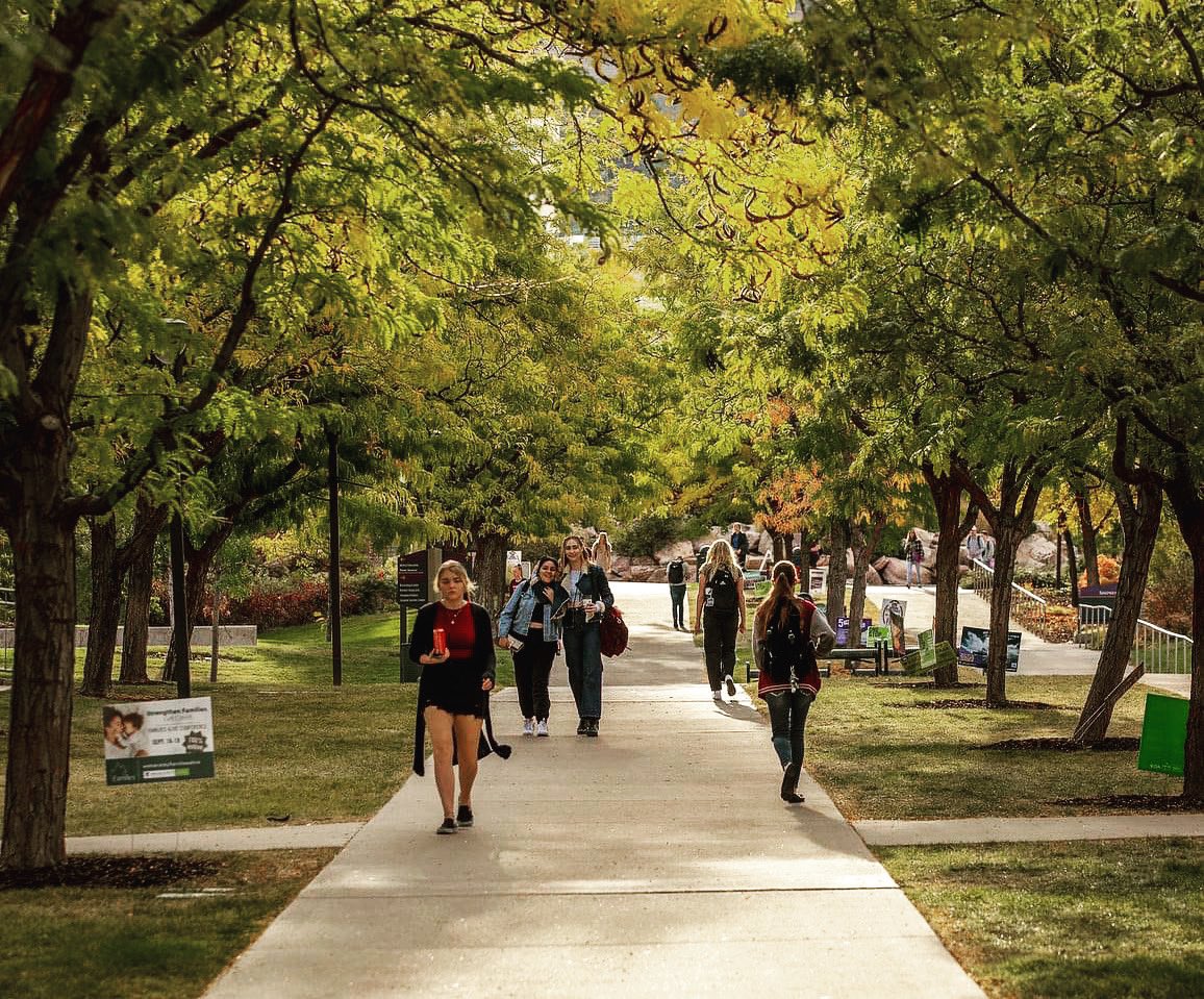 WSUsustainable's tweet photo. It's official! 
According to the Princeton Review, Weber State is one of the most sustainable colleges in the US! Weber State shines in categories such as clean energy, and waste diversion. Learn more at https://t.co/elgWyt045w https://t.co/DysuKb4t95