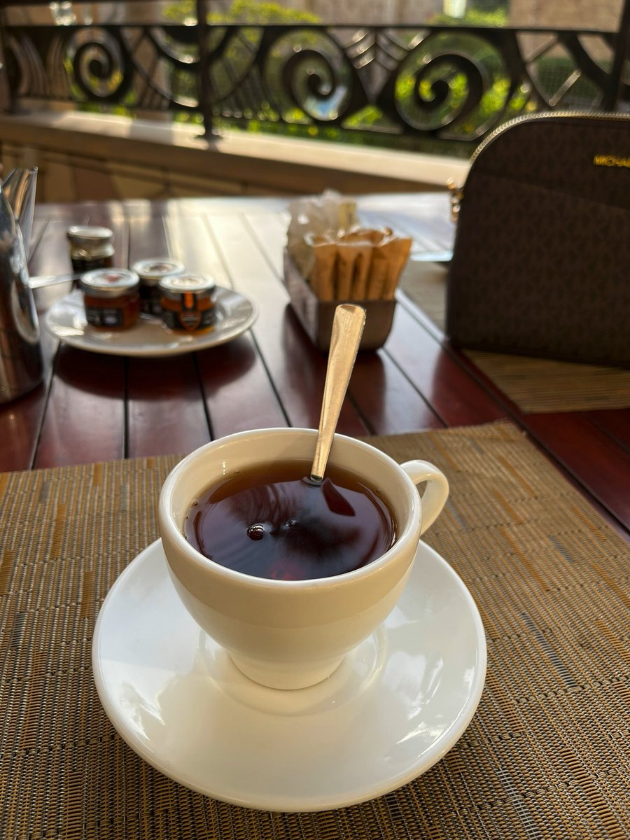 ShirinKhan_13's tweet image. Ye Chai ke naam par scam hain.