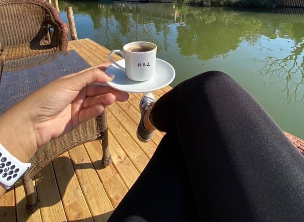 nazelA_Selinti's tweet photo. Günaydın…🦋

Düşünülen bir şey değil, 

yaşanan, inanılan bir şeydi hayat…🦋 https://t.co/UOXtTLF2fd