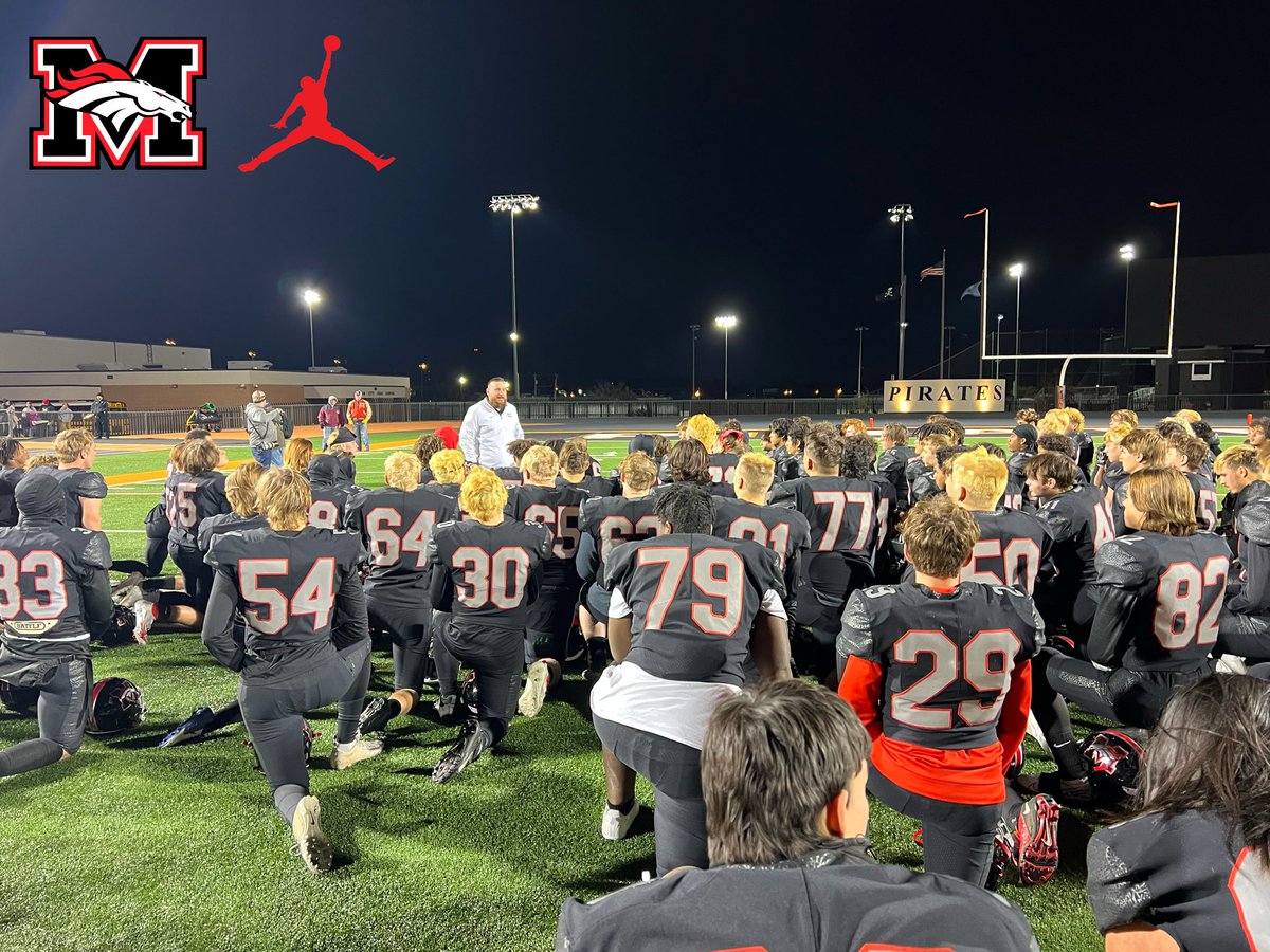 MHSBroncoSports's tweet photo. Thank you seniors for a tremendous year. 

Thank you Bronco Fans for unwavering support. 

September 2nd, 2022. Mark your calendars. WE ARE COMING. 

#WeAreMustang 🐴🏈🔥 https://t.co/bqbFNy8lLi