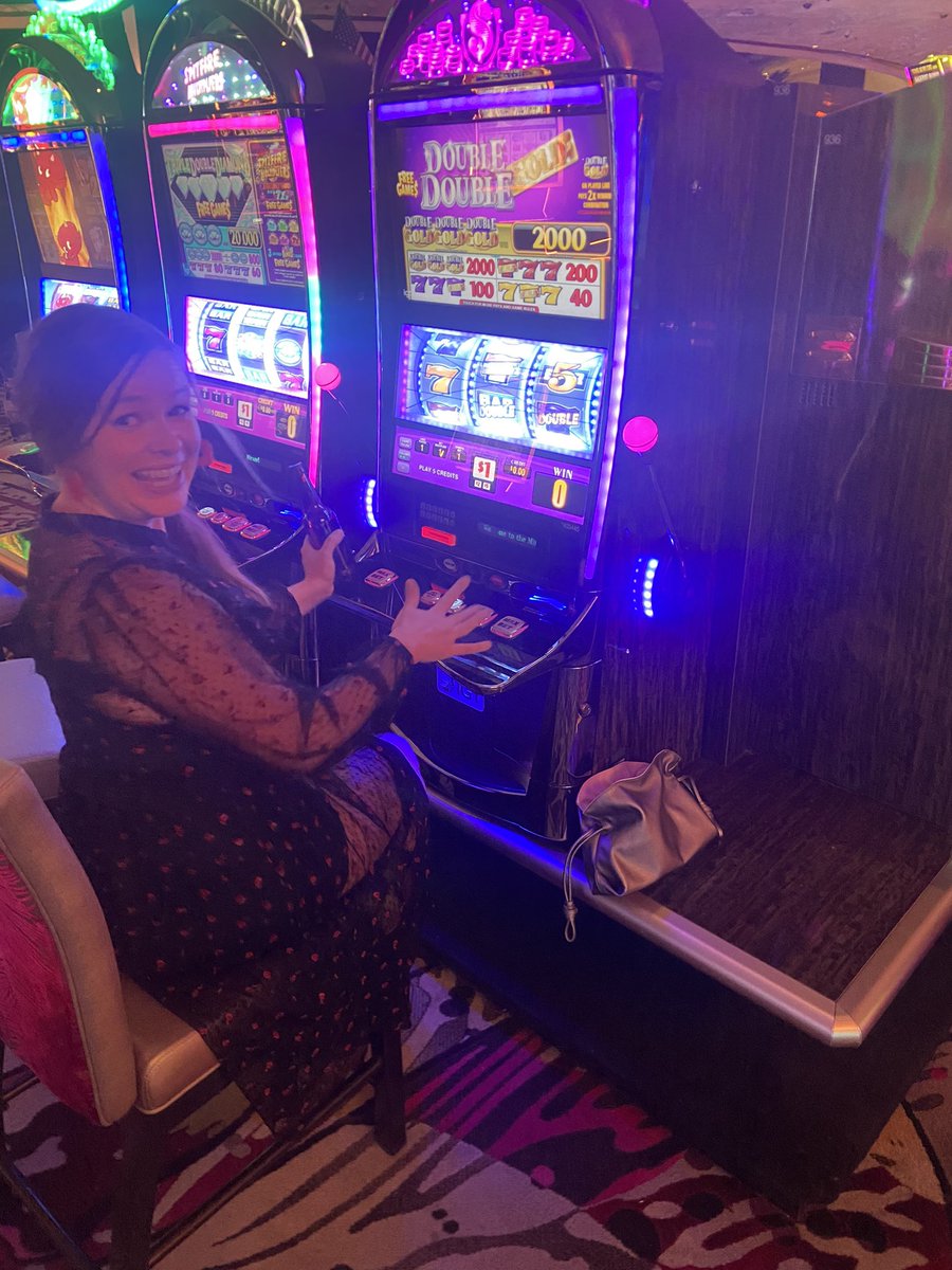 Why do husbands take the worst pictures?!?!#Vegas