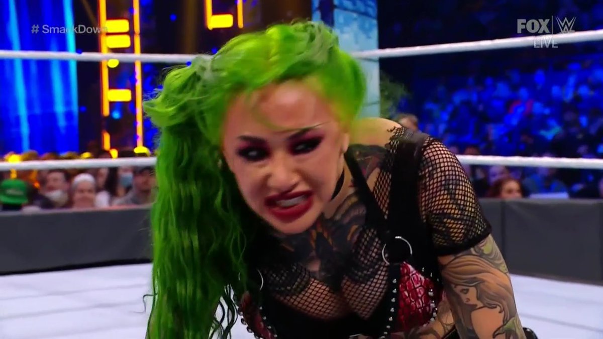 Gallery Update: HQ #Smackdown Screencaptures-shotziblackheartnet.sosugary.com/Photos/thumbna… #ShotziBlackheart #Shotzi #Ballsy #WWE #SurvivorSeries