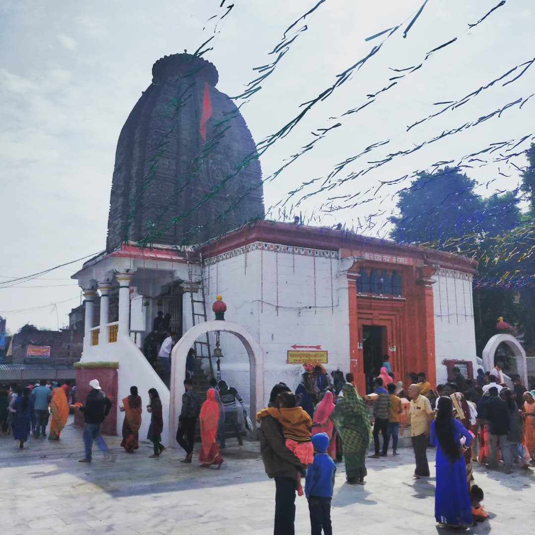 jackievishwa's tweet photo. On the auspicious day of full #moon day, (Kartik Purnima) we visited age-old Sun temple, built during the 8th century by Chandravanshi King, Bhairavendra Singh of #umga. This temple lies at #Deo village, #Aurangabad district of #Bihar State.
#templesofindia #touristfacilitator https://t.co/Apm06DEDAs