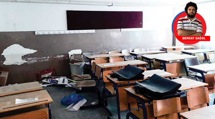 BirGun_Gazetesi's tweet photo. Önlemsiz ara tatil

Yüz yüze eğitimin başladığı 6 Eylül’den bu yana en az 22 öğretmen hayatını kaybederken bir haftalık ara tatilde de okullarda hiçbir önlem alınmadı
https://t.co/MCIE4FFrxy https://t.co/YdjAD8z4aC
