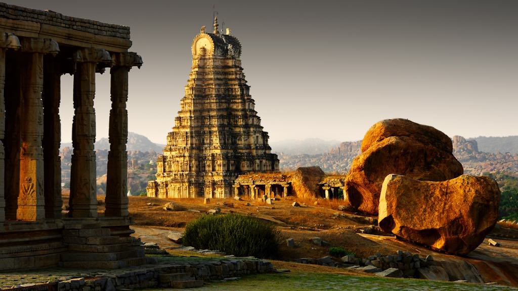 CliosChronicles's tweet photo. “The city is such that the pupil of the eye has never seen a place like it, and ear of intelligence has never been informed that existed anything to equal it in the World.”

- Abdul Razaak, the Persian ambassador who visited Vijayanagar in 1440 https://t.co/06syj5j34L
