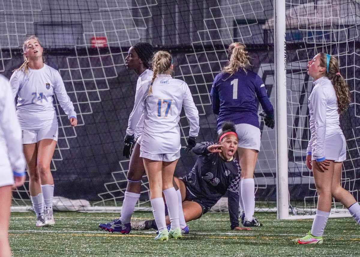 BKHoCoSports's tweet photo. The @hcpss_mhhs girls soccer team, in its first state title game appearance Friday, made history with a 1-0 win over @AthleticsRHHS at Loyola. For a story on the championship — the first in program history — and more photos, CLICK HERE: https://t.co/vlyMZDMyDf

📸 by @IzzyFotog https://t.co/QuYQdXmM9b