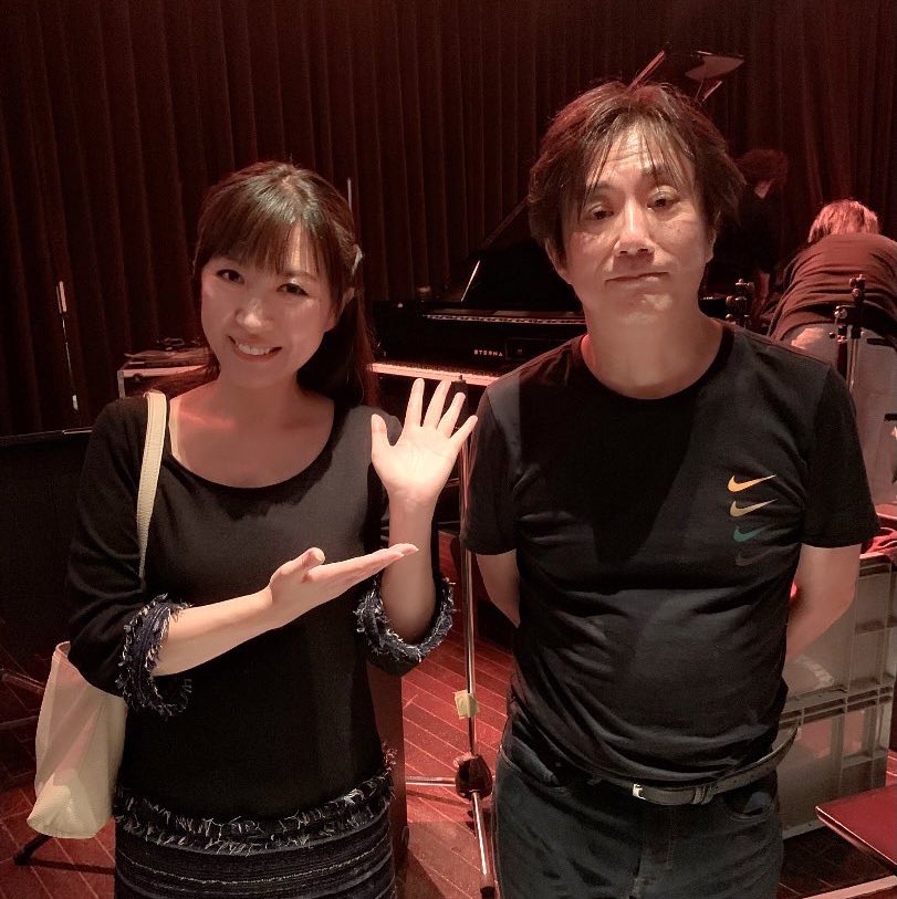ranka77's tweet photo. 高橋真梨子さんのコンサートマスターを務め、楽曲制作でお世話になっている宮原慶太さんがメンバーの #Fevbre ライブ🎶ピアノ、ギター、フルート、クラリネット、チェロの美しい音色に癒されました✨以前、私の曲を2時間近く聴いてくださり有難い感想を頂いた事務所社長様ともご一緒させて頂けて感謝❣️ https://t.co/J3l0si1L7a