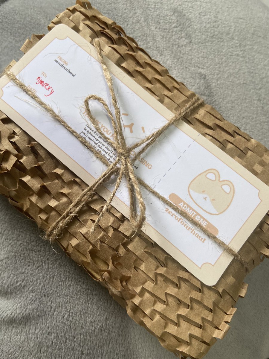 njmsexy's tweet photo. omg deserve ko ba makatanggap ng ganito ka-cute na mail??!? nakarating na po si jaemin. ang cute nung freebie and nung ty card! teolaegi <33 i appreciate din po super eco friendly ng packaging! thank u vvv much! this made my day ♡ *、✧。*·
@zerofourhaul #arcifeedbacks https://t.co/732hFhglrd