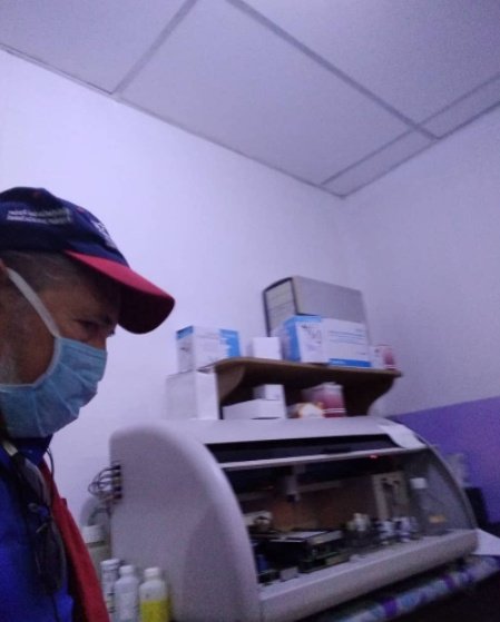 sacs_monagas's tweet photo. #VenezuelaRecordEnVivienda Laboratorios Clínicos fueron visitados por la dirección del @MEEPSSACS1 #Monagas para vigilancia y control de la certificación de pruebas COVID-19,  las cuales deben ser certificadas por el nivel central @SACS_MPPS @SACS_POTENCIA https://t.co/q2MuW5ZKV3