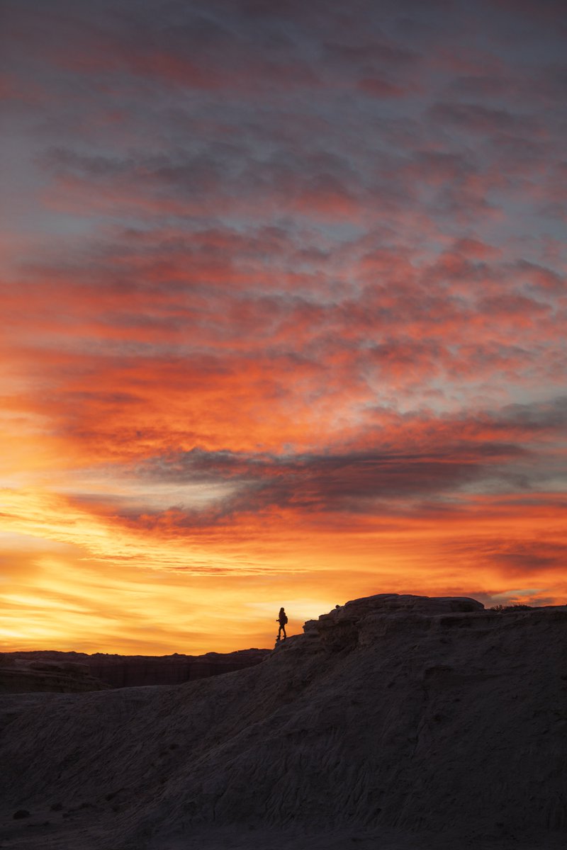 CodyMayer22's tweet photo. those sunsets that last forever https://t.co/4jfvEkkkCg