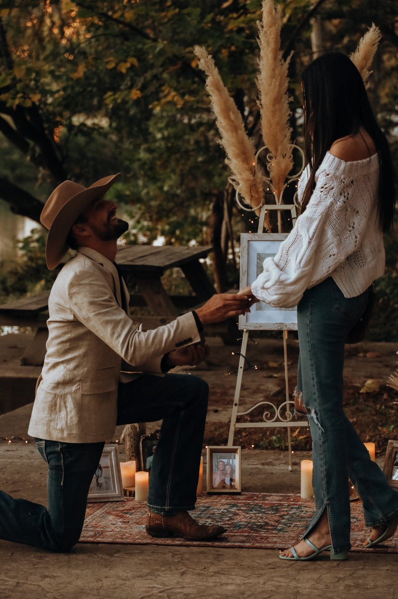 mrssarahjacoby's tweet photo. He put a rock on it💍 https://t.co/LIK2oknDEP