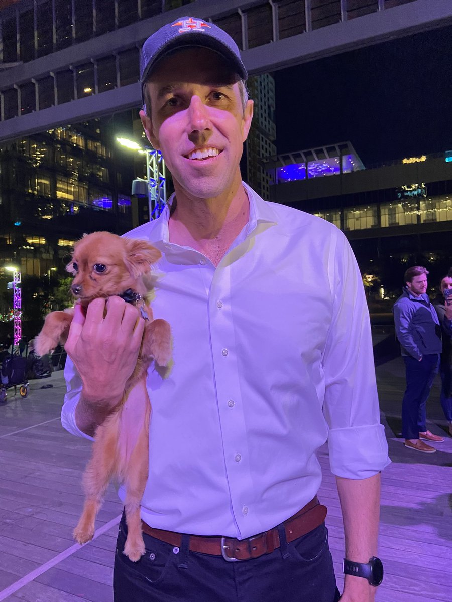 Tesorito2020's tweet photo. @BetoORourke #BetoForTexas #BetoForGovernor https://t.co/7kHREwk1Aj