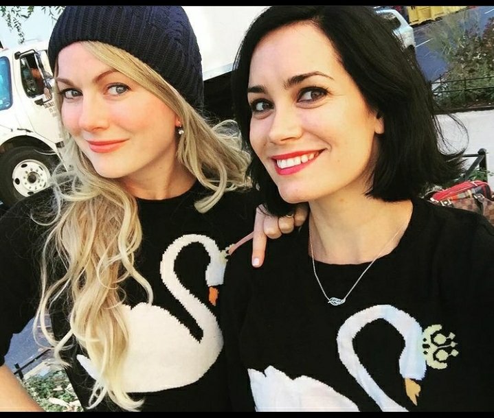 anoblebattle's tweet photo. #SwanQueen #OUATRockOpera
https://t.co/eWwfc4WooC https://t.co/MIIKKWsXAQ
