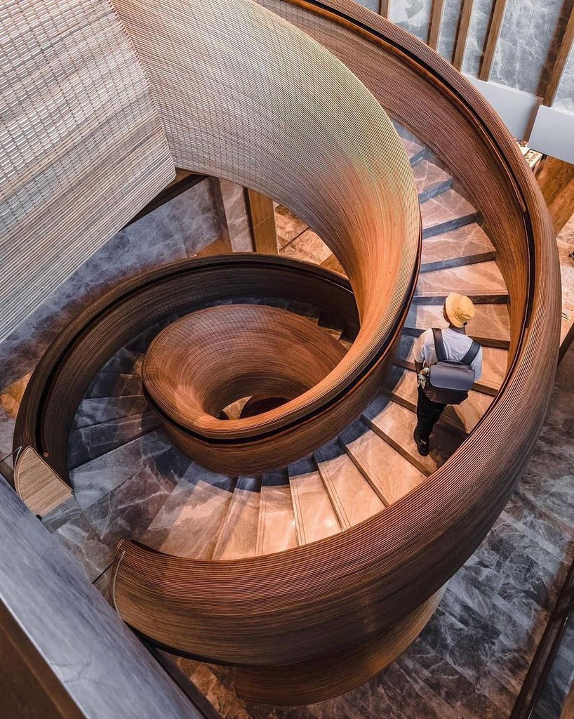 Isharedesign's tweet image. shanghai means On the Sea, and for sure it isn't just full of beautiful
Skyscrapers. It's a maze of wonders