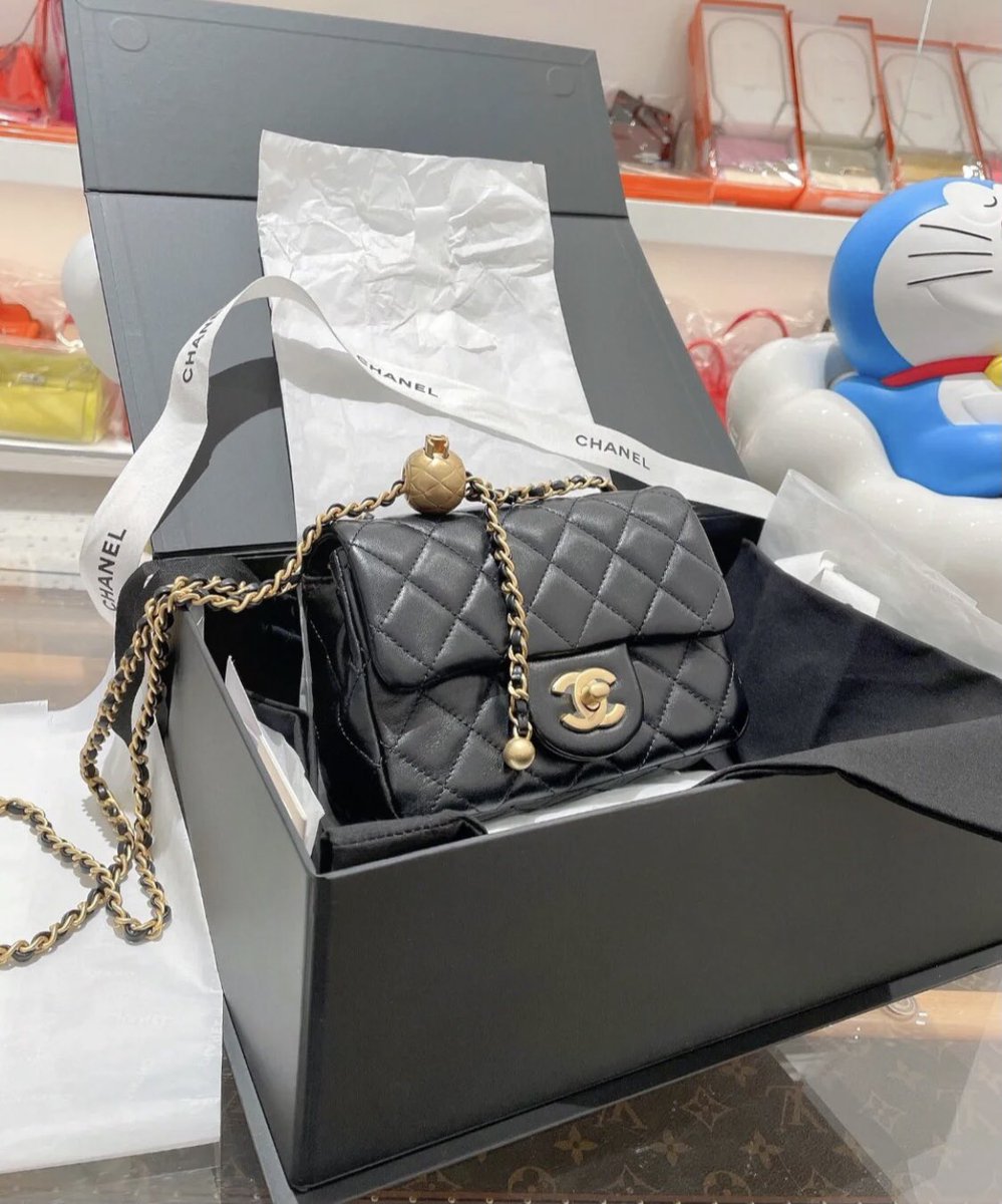 BettyJohnson_e's tweet photo. Spent money again and bought a bag. https://t.co/v761Gbtm6Z