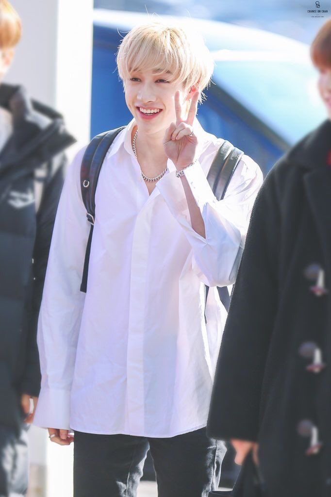 myworldfelix's tweet photo. Chan,beloved leader,I am writing these words of love for you,it seems to us that you are not having the best period,and therefore we want to support you,I want to apologize for the people who write some bad words to you,just know this is absolutely not  however 💕#weloveyouchan https://t.co/UFJZNgDzje
