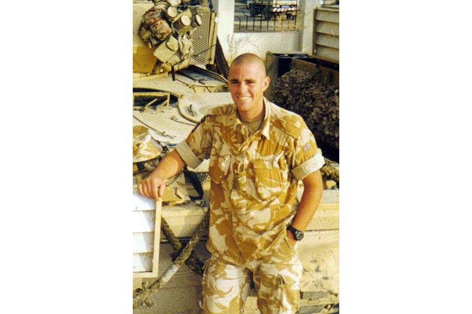 KeyserSosse's tweet photo. November 20th, 2005

Sergeant John "Jonah" Jones, aged 31 from Castle Bromwich, Birmingham, and of 1st Battalion, The Royal Regiment of Fusiliers, was killed by a roadside bomb whilst commanding a routine vehicle patrol in Basra, Iraq 

Lest we Forget this brave man  🏴󠁧󠁢󠁥󠁮󠁧󠁿 🇬🇧 https://t.co/gYhOpnMbq0