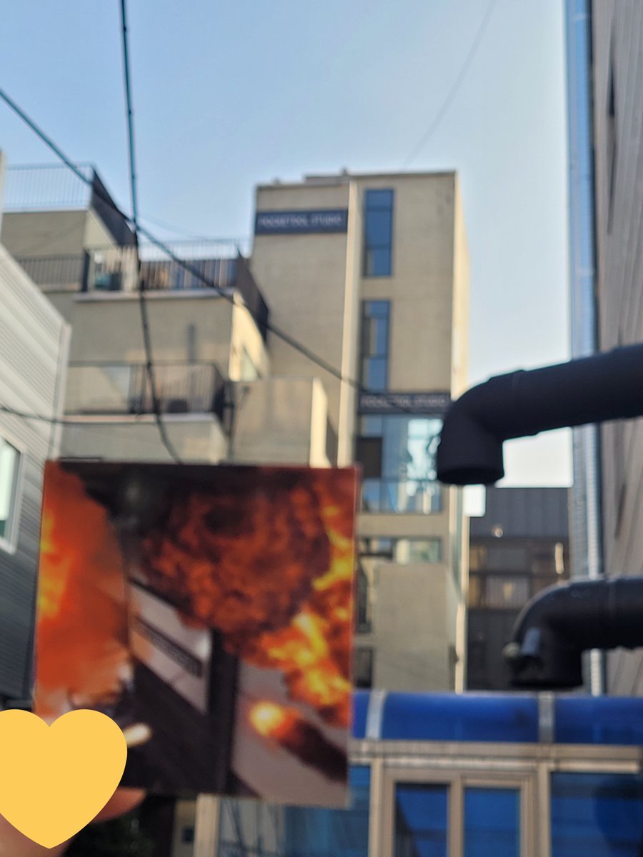 DRAGON__0917's tweet photo. 초점 어디갔냐
하트 빨대 너무 귀엽습니다
#진짜미쳤나봐배칠삼밖에안보이잖아이러다반해반해반하겠어가볍게보지말아나정말진심이야나대단한놈은아니지만널누구보다빛나게해줄게좀낯간지럽지만말해볼게내가널좋아한다고지금고백하는거라고 https://t.co/wfq2IgAjQI