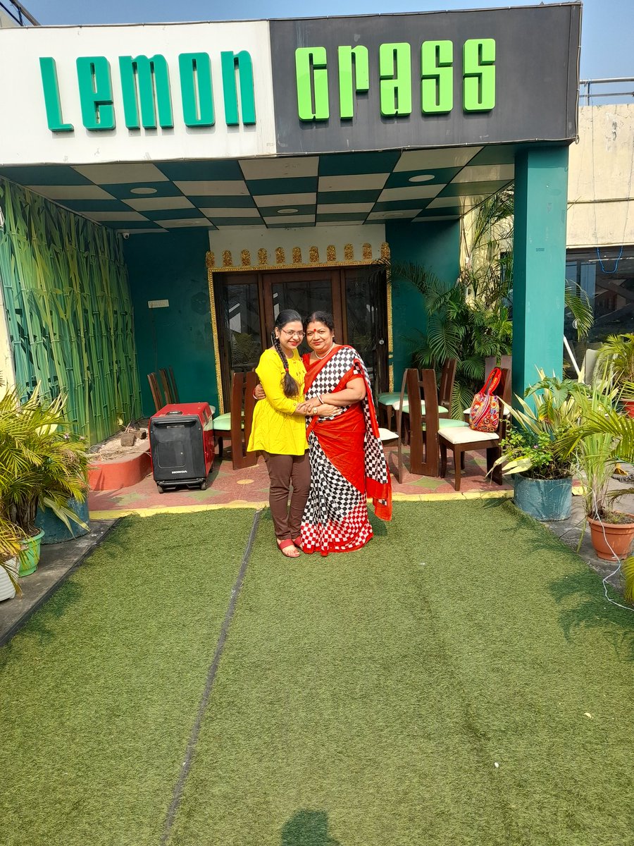 DebaratiSen3's tweet photo. Successfully completed 27 years together ❤ https://t.co/Q0IElHBxmA