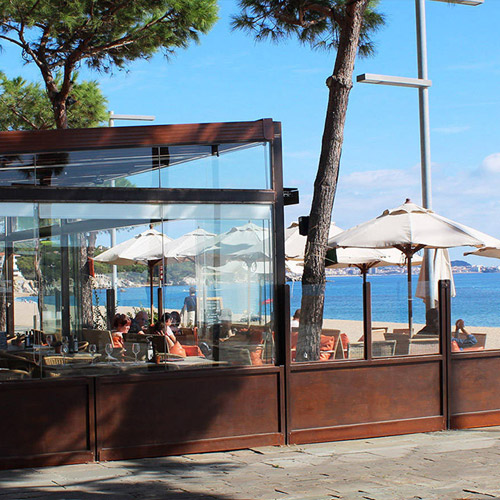 vialliure's tweet photo. 🍴🍸 Però abans d'entrar en matèria posem novament en joc un sensacional àpat rematat amb dos còctels per a 2 persones al restaurant La Calma de Platja d’Aro

📲 Només heu de fer RT d'aquesta piulada des d'ara i fins a les 8 del matí. Molta sort a tothom! https://t.co/Gm6Tcy3lkP
